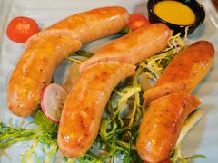 -SISTERS BAR RESTAURANT川意酒馆(嘉善老市H楼店)