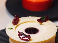 樱桃意式鲜奶酪-潮一不贰·法式甜品·生日蛋糕·西式简餐(外滩店)