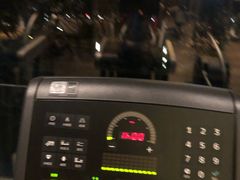 -W Fitness 威尔仕健身(北京英皇集团中心店)
