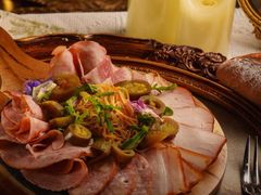 -圣彼得堡观江俄餐厅(中央大街黑金冠店)