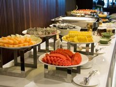 -荣誉国际酒店-云顶旋转餐厅