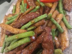 肶菇豆角炒牛柳-岭南海晏楼(滨江东总店)