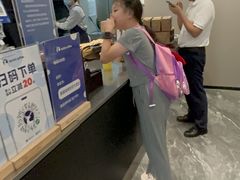 -瑞幸咖啡(鹏基商务时空大厦店)