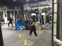 -成杰格斗·拳击·柔术·防身术(建设路店)
