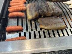 -臻牛烤肉