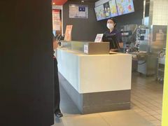 -麦当劳(驿坂服务区B区店)