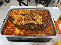 -在巷子里的烤肉店·螺蛳粉烤鱼·牛蛙(和美城店)