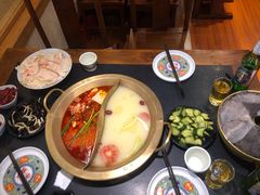 -沸炉重庆老火锅(军事博物馆店)