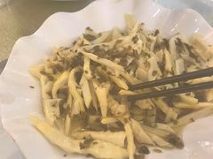 雪菜炒笋干-横山鱼头馆(张横路店)