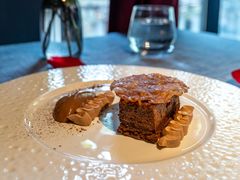 榛子巧克力蛋糕-弦月窗LUNETTE BY AMANDA(复兴路店)