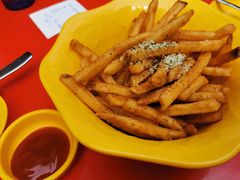 -BHC炸鸡(明洞总店)