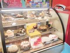 -DQ·蛋糕·冰淇淋(大宁国际商业广场店)