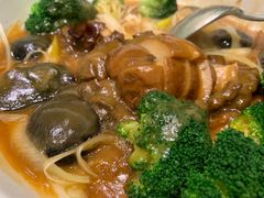 -绿岛国际酒店·海鲜酒楼(八七路店)