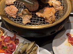 -山焱·炭火自助烤肉(周浦万达店)