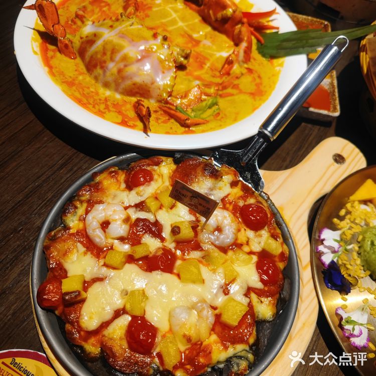 泰妃殿限定新品首发 · 榴莲芝士瀑布披萨冲冲冲