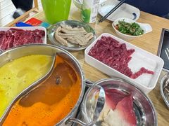 -杨老板·海鲜集市火锅·鲜切牛肉(中防万宝店)