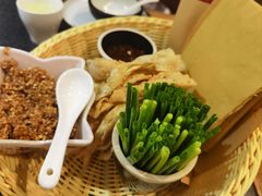 -鲁菜根·泰安菜(万达店)