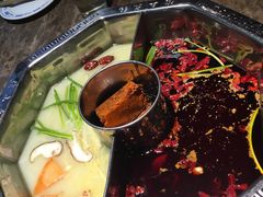 -佬土鹅肠火锅(解放路店)