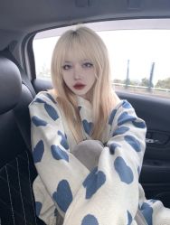 -AYO SALON