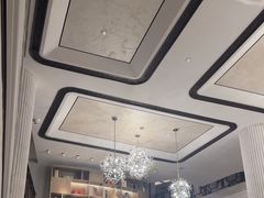 -浅深(世茂滨江精品店)
