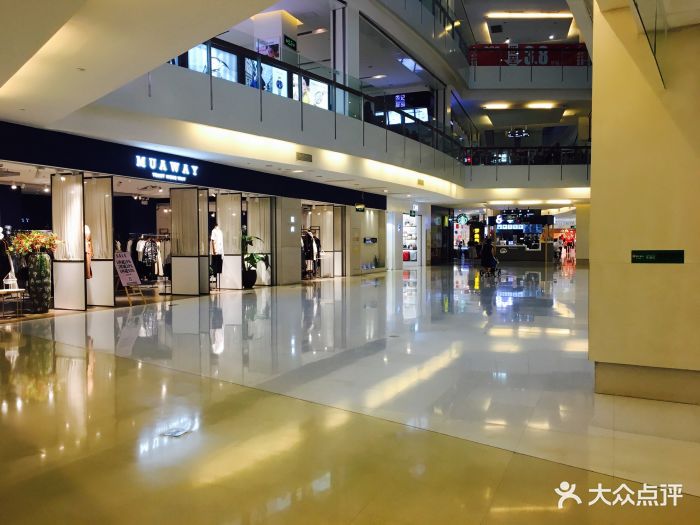 乐都汇购物中心(五缘湾店)店内环境图片 第2张