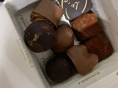 -Laderach 莱德拉(上海环贸iapm店)