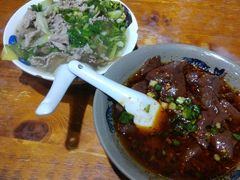 -杨三娘跷脚牛肉(羊子山西路店)