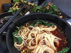 -丽影重庆小面(定西路店)