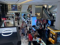 -文艺复兴百货(米兰大教堂广场店)