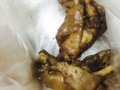 猪蹄-土门八珍烤鸡腊味店(土门老店)
