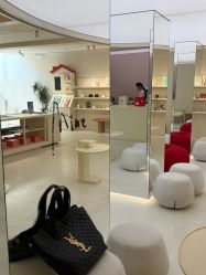 -SALON DE VANHADA
