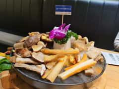 -一朵菌·野生菌探索家火锅(南亚店)