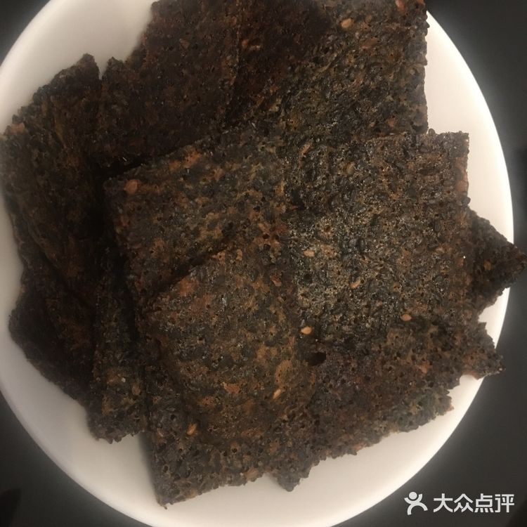又香又脆太好吃了。拿出隔天晩上拌好的牛肉