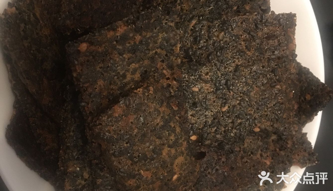 又香又脆太好吃了。拿出隔天晩上拌好的牛肉
