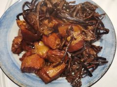 土罐煨花肉-芙蓉凰花园酒楼