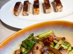 辣椒炒猪拱嘴-柴门头啖汤·经典川菜·慢火汤品(锦城万达店)