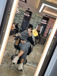 -AKOZO Beauty Salon