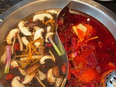 -憨孃孃·重庆老火锅(红山黑金店)