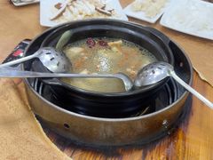 -濠轩阁特色生蚝火锅(水湾路店)