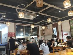大堂-饭饱香土碗菜(新科店)