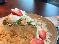 生抹海盐杏仁蛋糕-luutosa  cafe & tea 鹿兔山