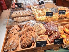 -红跑车蛋糕世界(网巾市店)