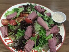 烤牛肉沙拉-Tubestation站点比萨(高新万达ONE店)