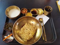 井梅蟹粉面-贡梅老面馆·蟹粉面·无锡特色小吃(南长街主推店)