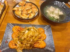 -老东镇啤酒屋海鲜加工·蒸汽海鲜·海鲜烧烤(台东店)