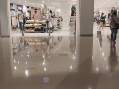 -优衣库(重庆星光时代广场店)