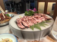 -明洞阿姨·韩式酱蟹烤肉·创意料理(三元桥店)