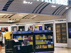 -王权免税店(普吉机场店)