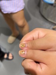 -进巍美甲美睫