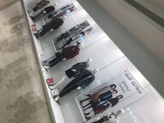 -优衣库(广州天河领展广场店)